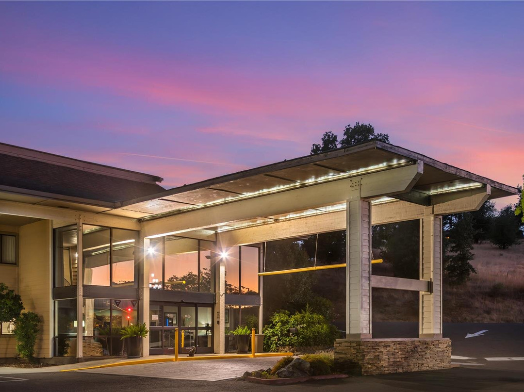 Best Western Plus Sonora Oaks Hotel & Conference Center
