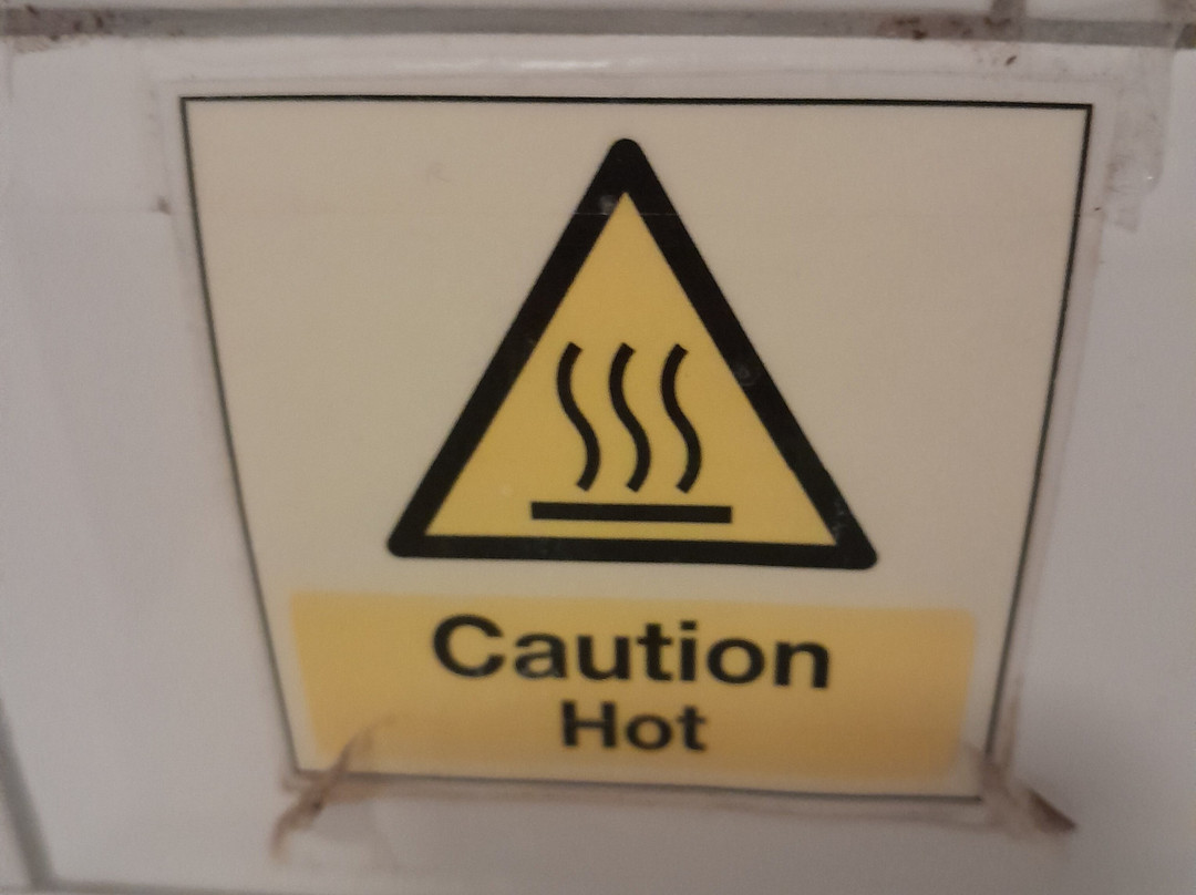 Oaklands Hotel主图