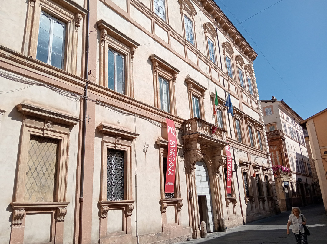Palazzo Brunetti Candiotti-福利尼奥必去景点