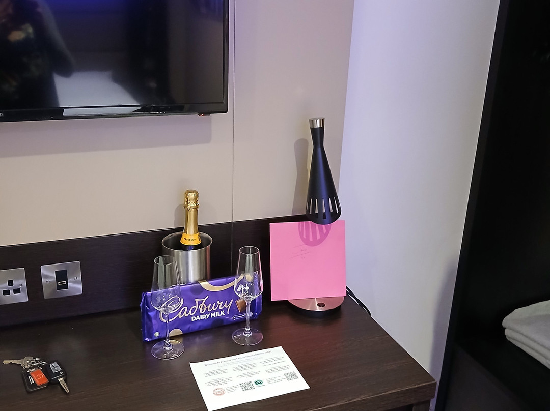 Premier Inn Milton Keynes (Willen Lake) Hotel主图