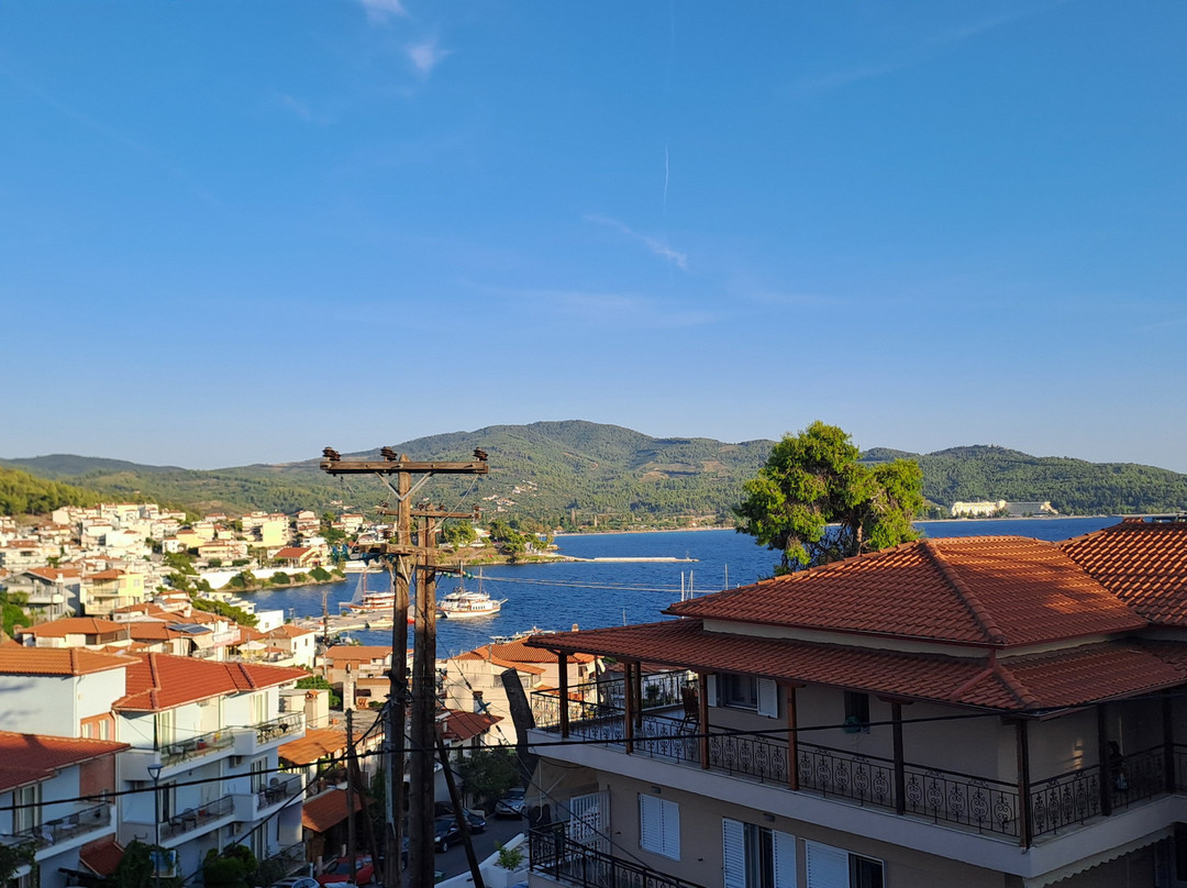 Pella Hotel - New主图