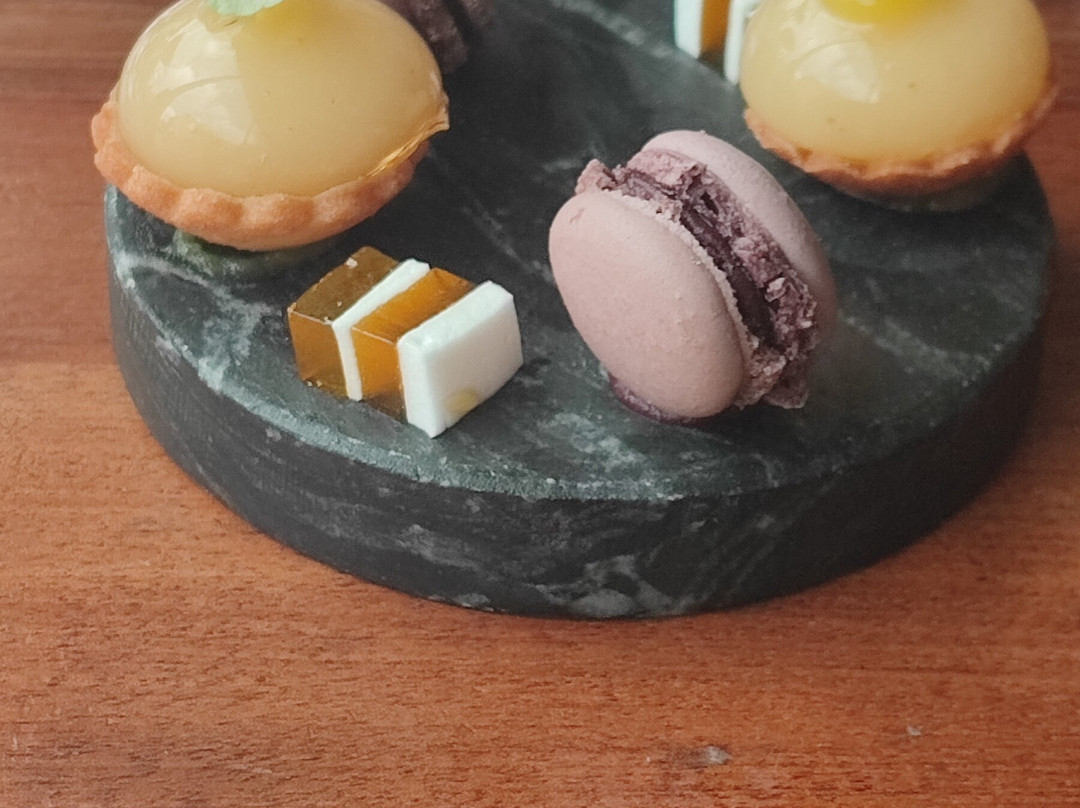 Le Prieuré Saint Jean de Bébian, MATTHIEU DELAUZUN-佩兹纳斯必去景点