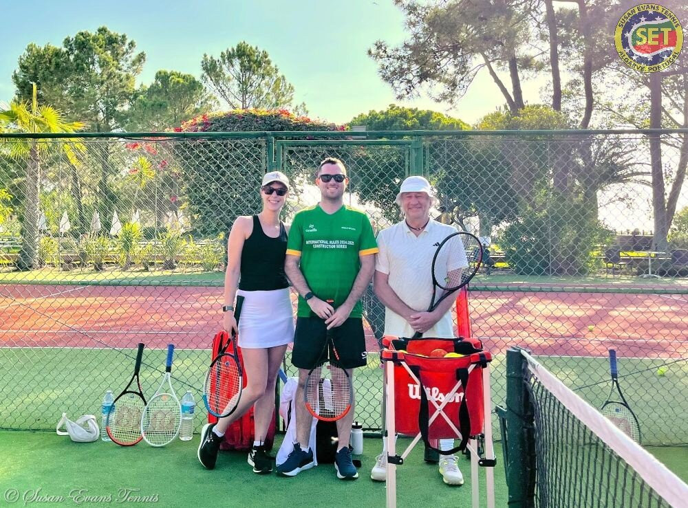 Susan Evans Tennis-Olhos de Agua必去景点