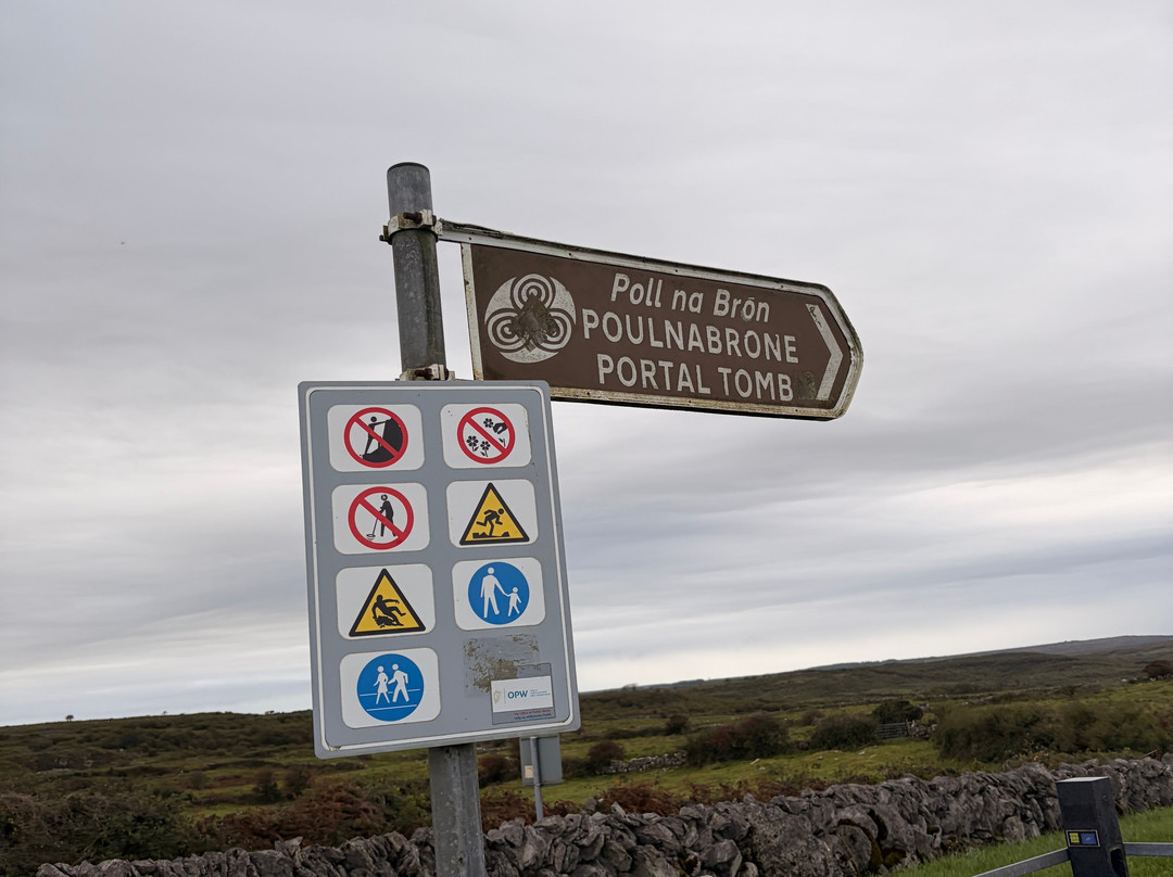 Connect the Dots Tours of Ireland-都柏林必去景点