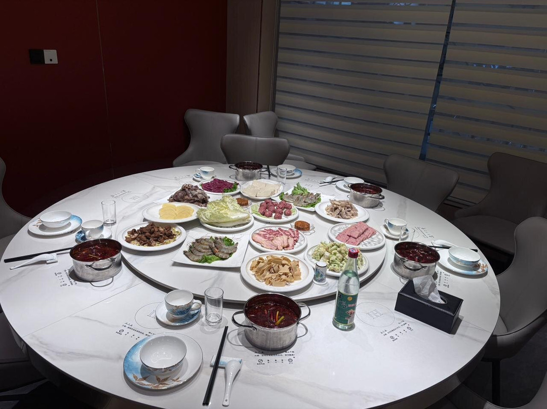 Jiuding Joy Hotel主图