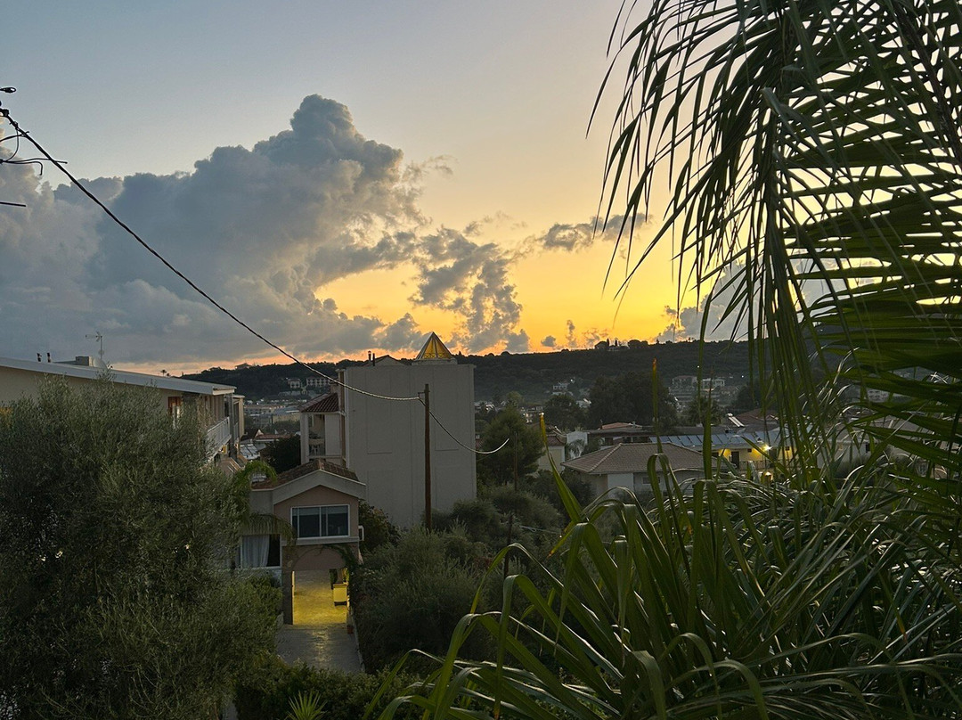 OREO PRIVATE TRANSFERS-扎金索斯必去景点