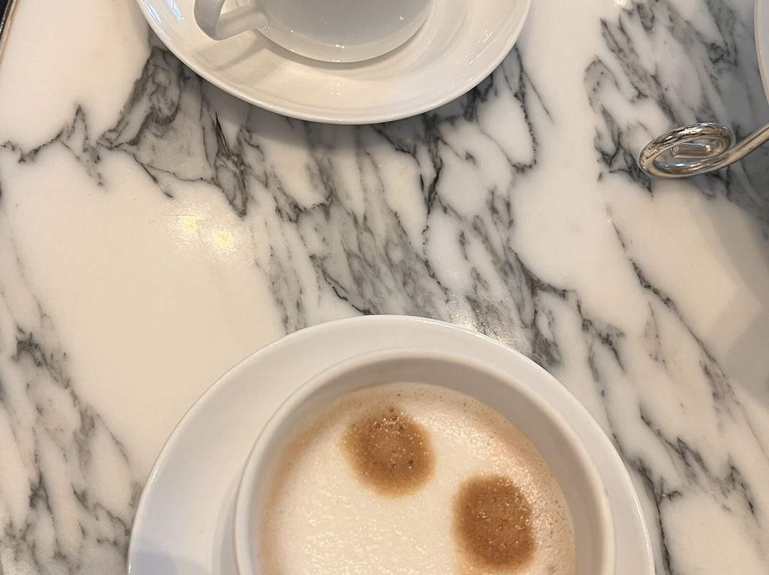 平湖卓越铂尔曼酒店主图