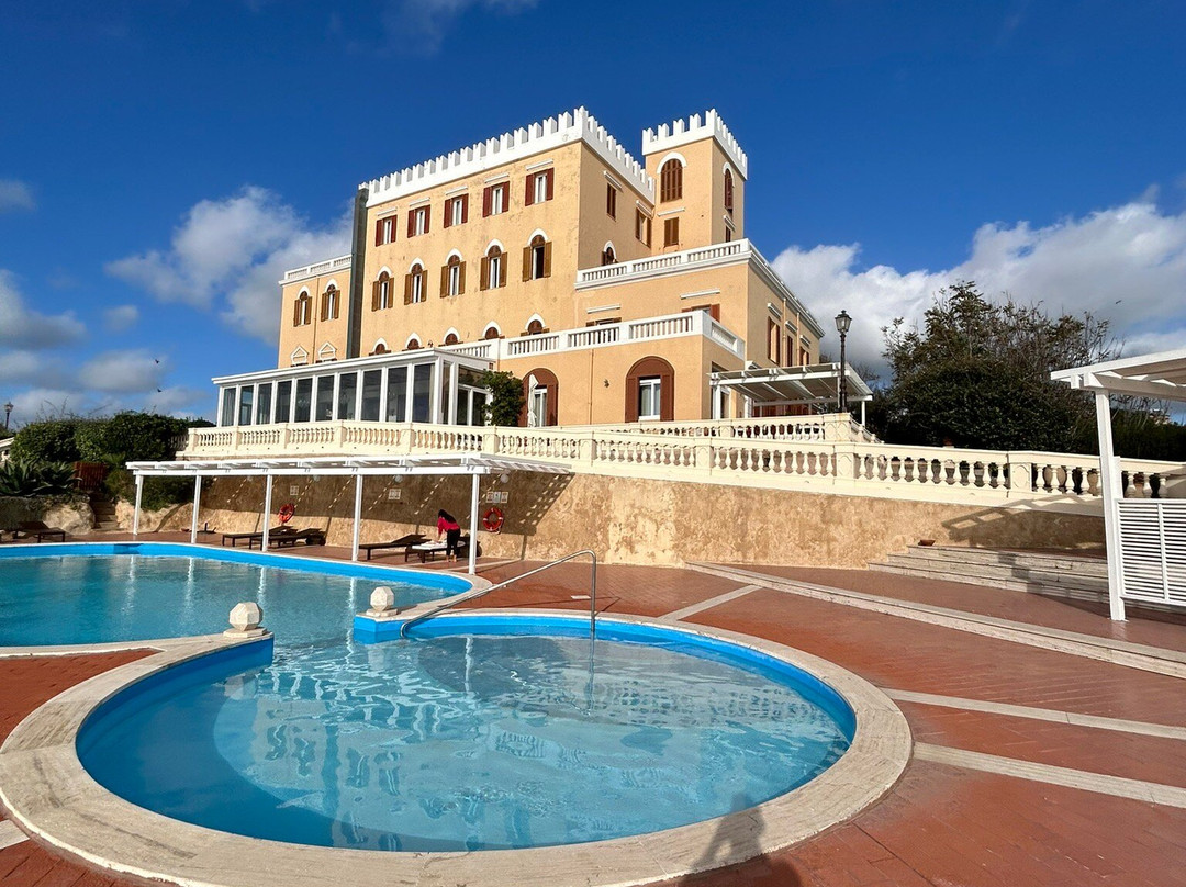 拉斯多洛娜斯温泉别墅酒店主图