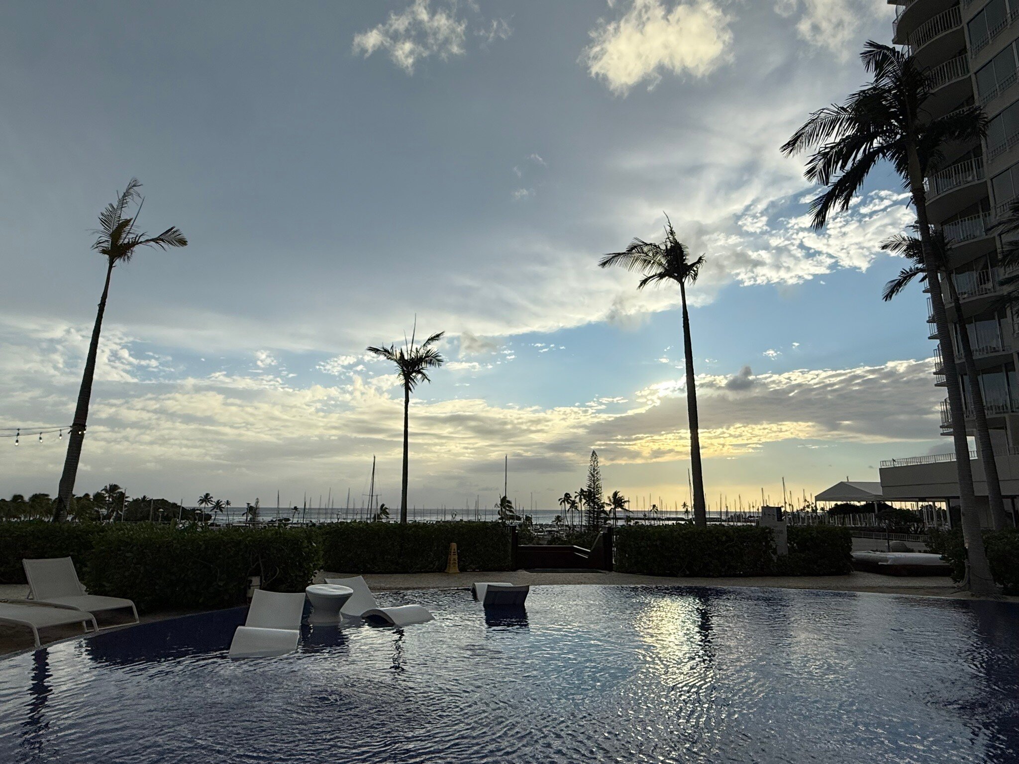 火奴鲁鲁现代酒店-官方