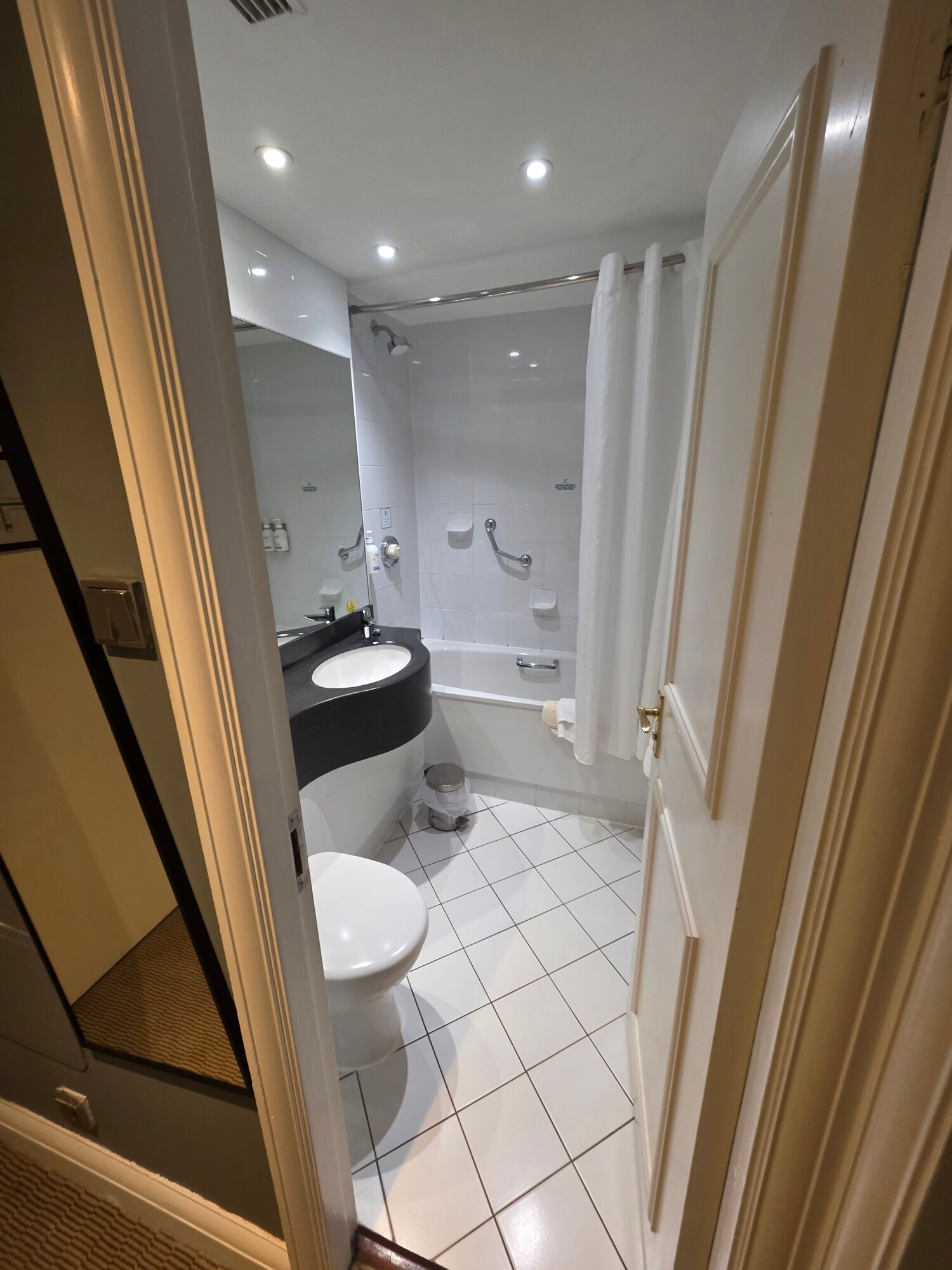 假日格拉斯哥机场酒店-浴室