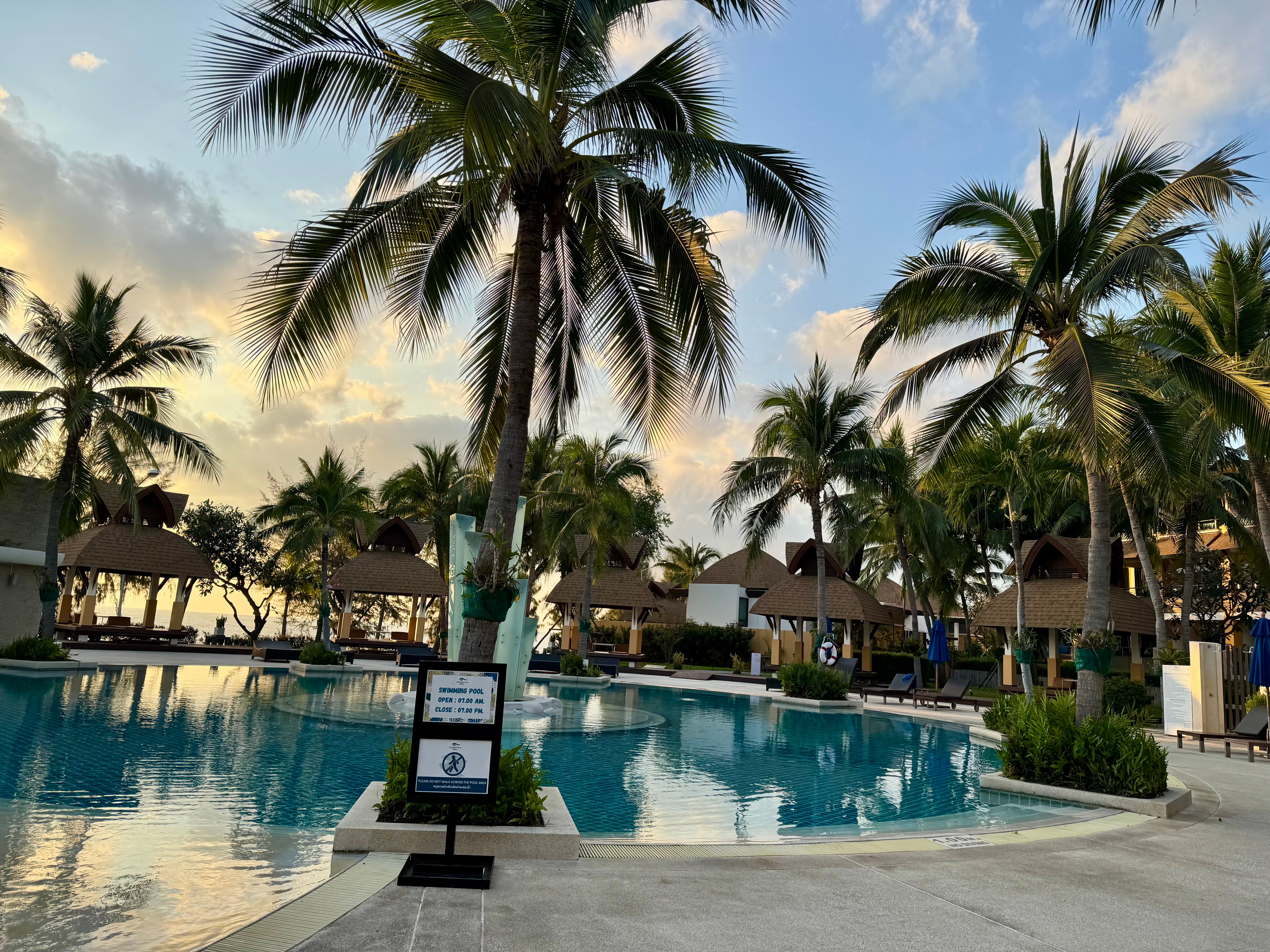 春地海滩度假村-官方