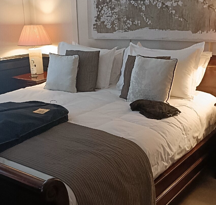 Quob Park 'The Old House Hotel'