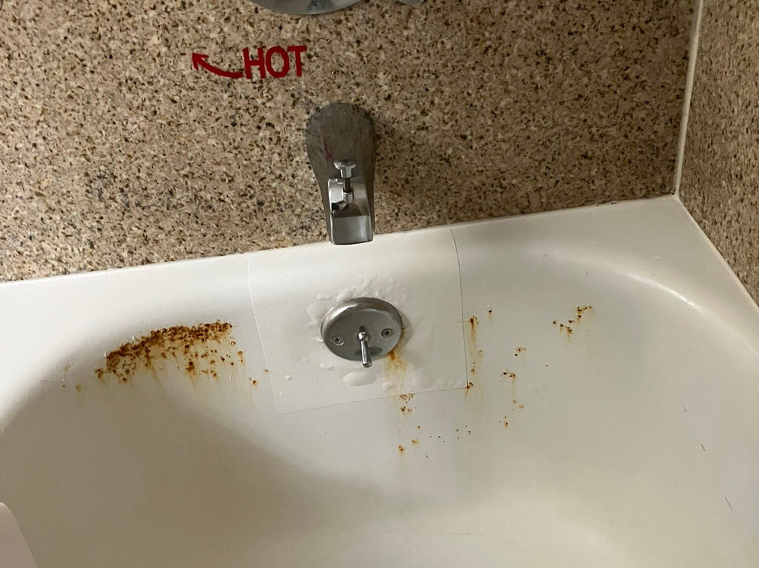 西门罗希尔顿花园酒店主图