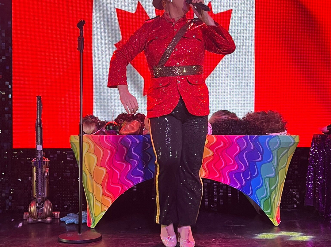 The Palm Cabaret and Bar-瓦拉塔港必去景点