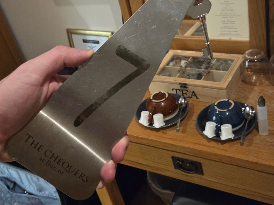 The Chequers at Burcot主图