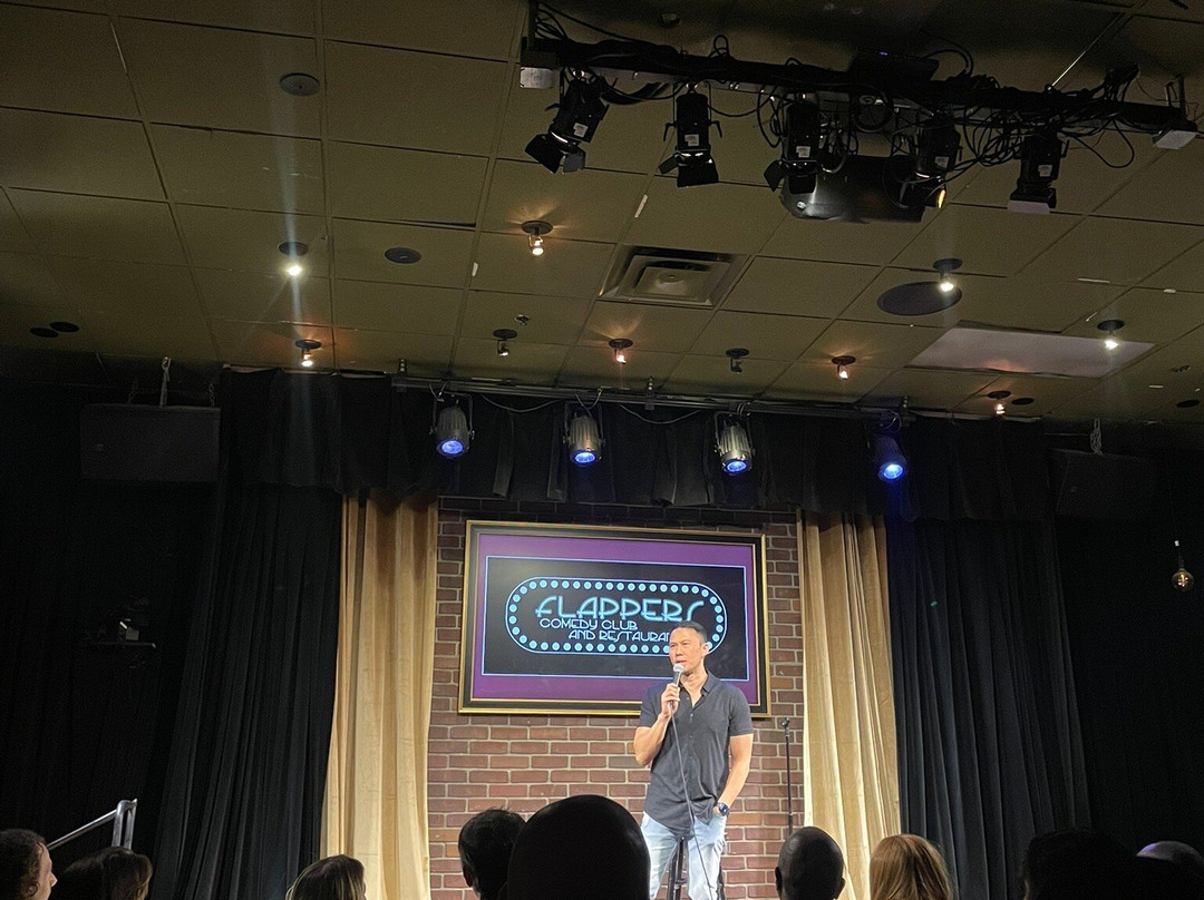 Flappers Comedy Club and Restaurant-伯班克必去景点