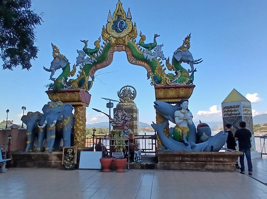 Coconut Tours-清莱必去景点