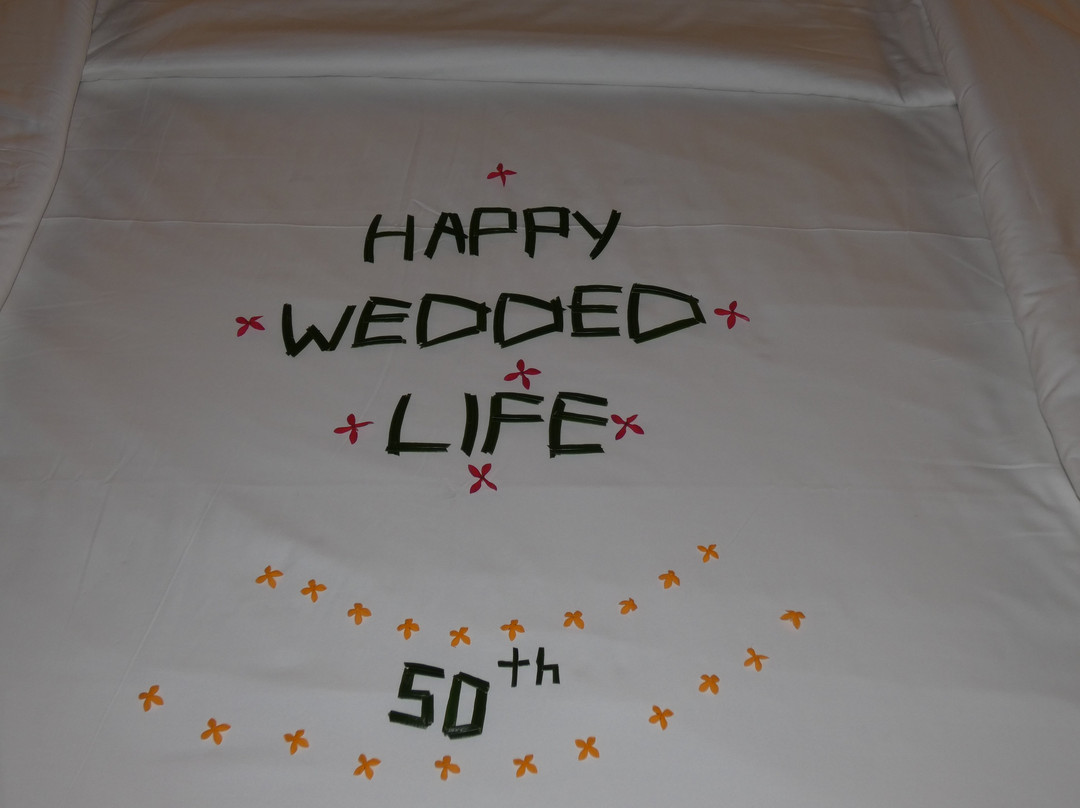 乌盖湾酒店主图