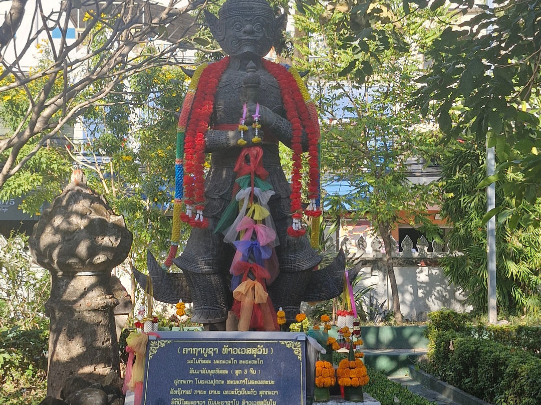 Wat Inpeng-万象必去景点