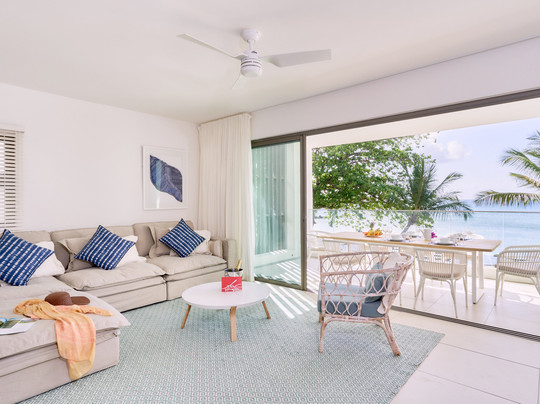 伯恩海岸典雅套房及顶层公寓酒店主图