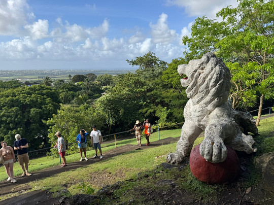 Gun Hill Signal Station-Saint George Parish必去景点