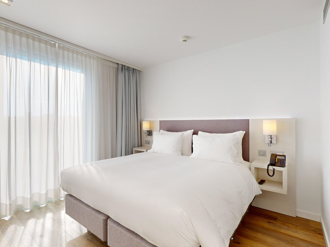 Appart'Hôtel Nonanteneuf Vevey主图