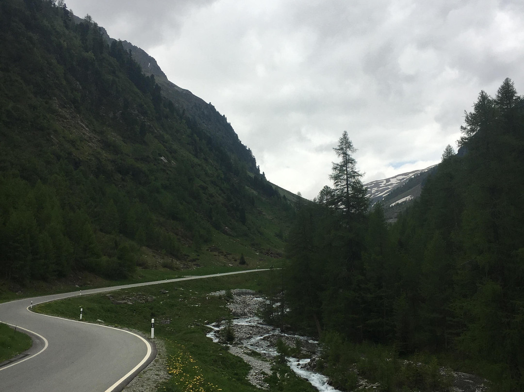 Umbrail Pass-Santa Maria Val Müstair必去景点