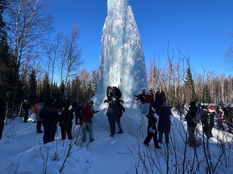 Ledyanoy Fontan-Satka必去景点
