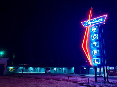 Skyliner Motel主图