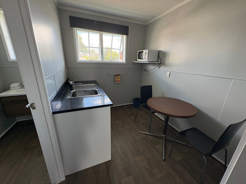 边界法院汽车旅馆主图