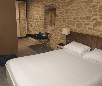 东色当黄金之心原创城市酒店主图