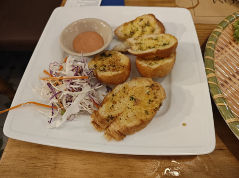 Xóm Mới Garden Phú Quốc