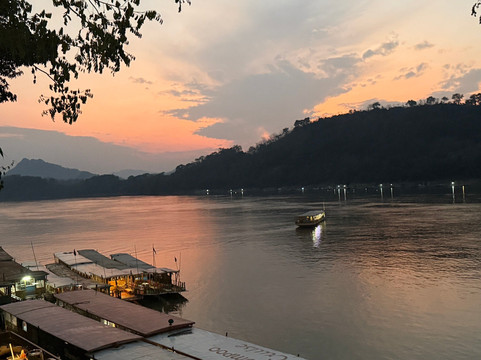 满家乐酒店主图