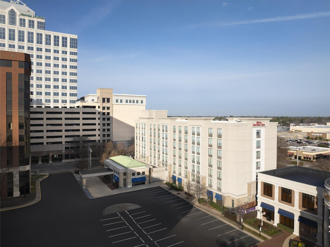 弗吉尼亚镇中心希尔顿花园海滩酒店主图