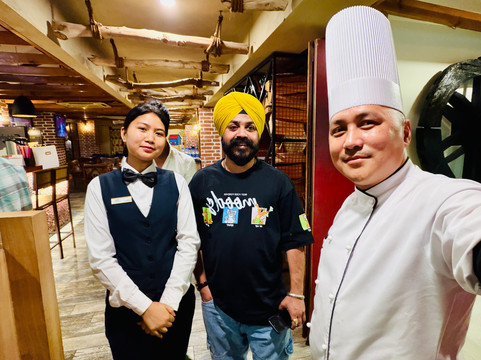 悉达多酒店主图