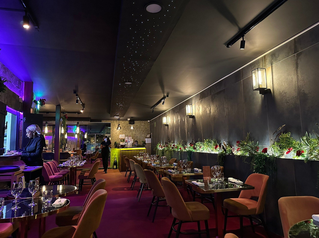 Ô Start Restaurant Bar Lounge