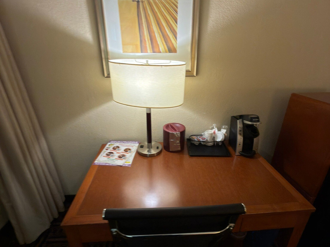 温德姆花园梅迪辛哈特会议中心主图