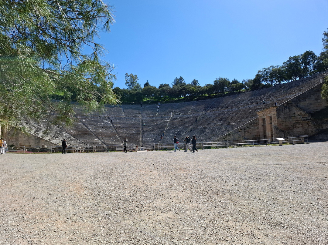 The Ancient Theatre of Epidaurus-埃皮达鲁斯必去景点