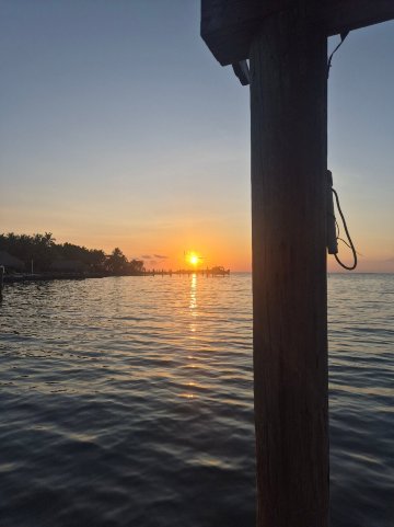 漂流酒店-旅行者