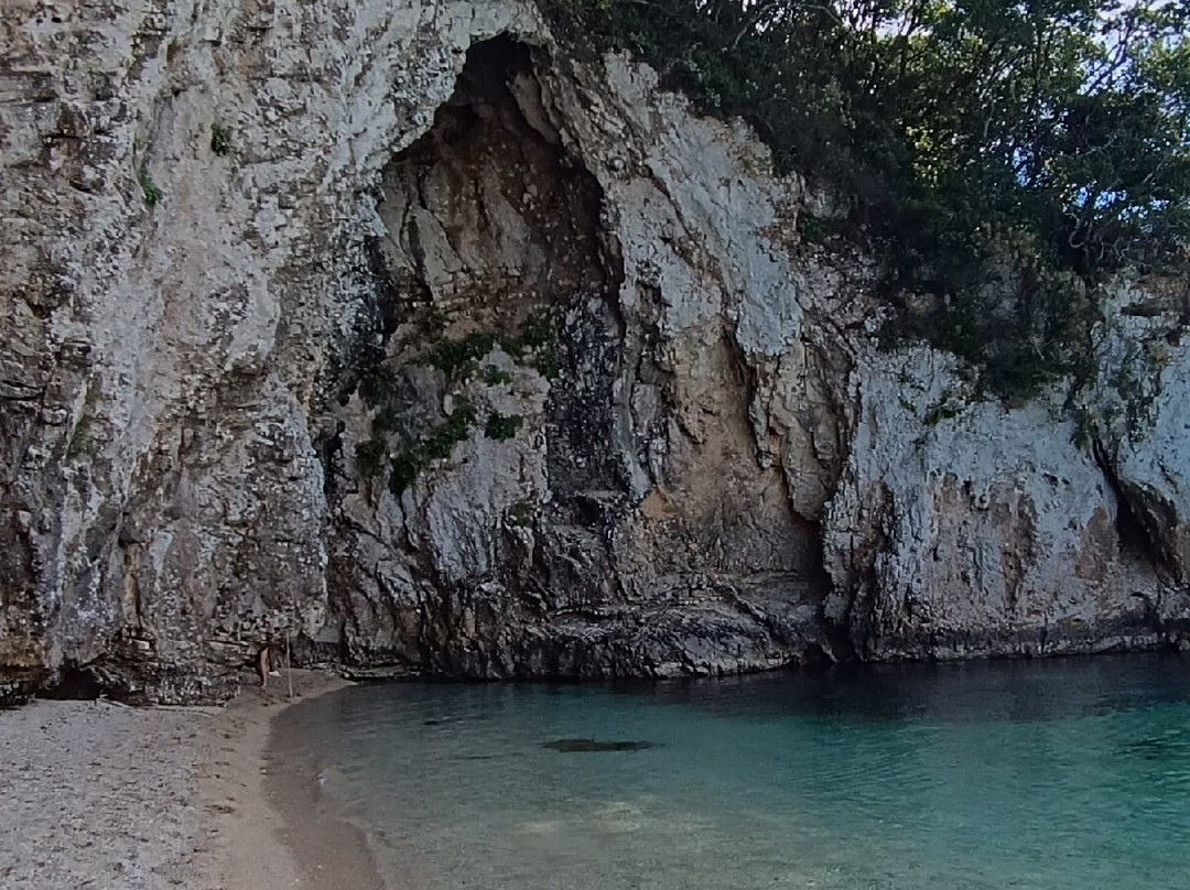 Rovinia Beach-Paleokastritsa必去景点