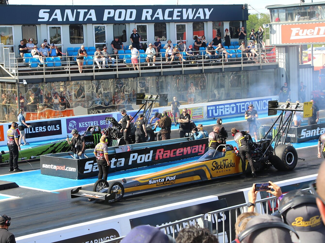 Santa Pod Raceway-韦灵伯勒必去景点