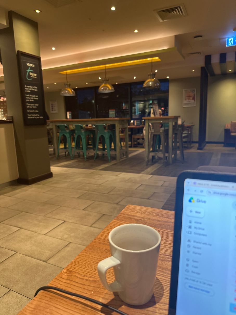 米尔顿凯因斯剧院区普瑞米尔酒店-旅行者