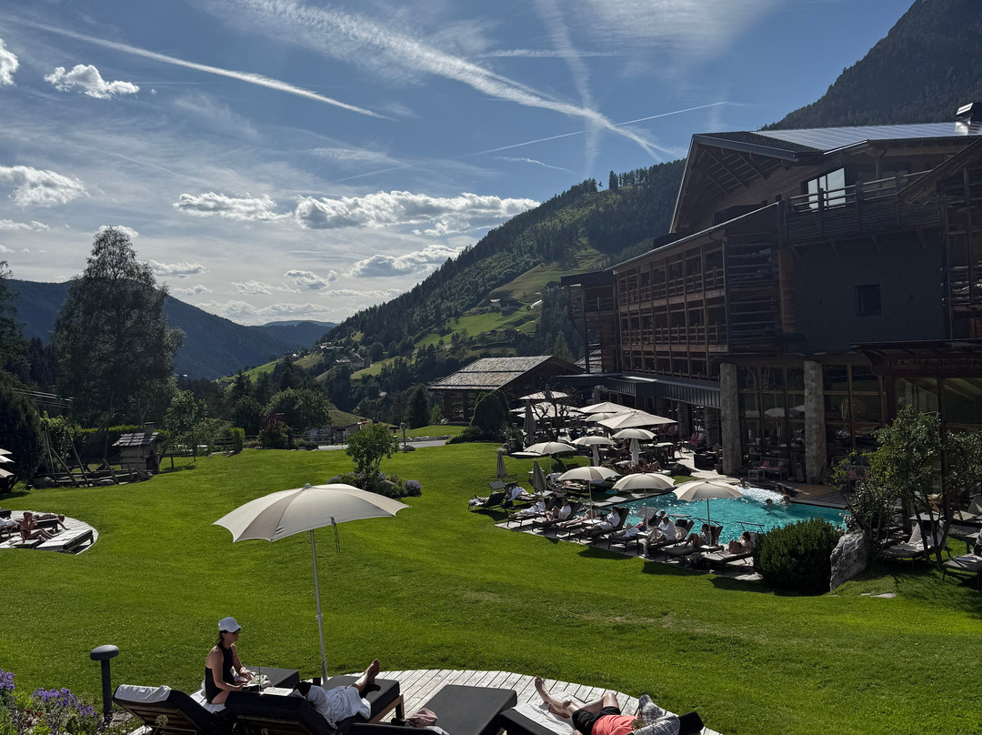 Cyprianerhof Dolomit Resort主图