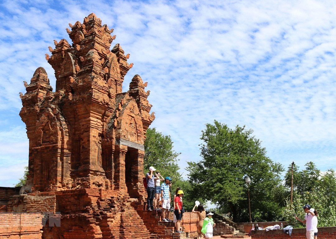 Po Klong Garai Cham Temple Towers-藩朗-塔占必去景点