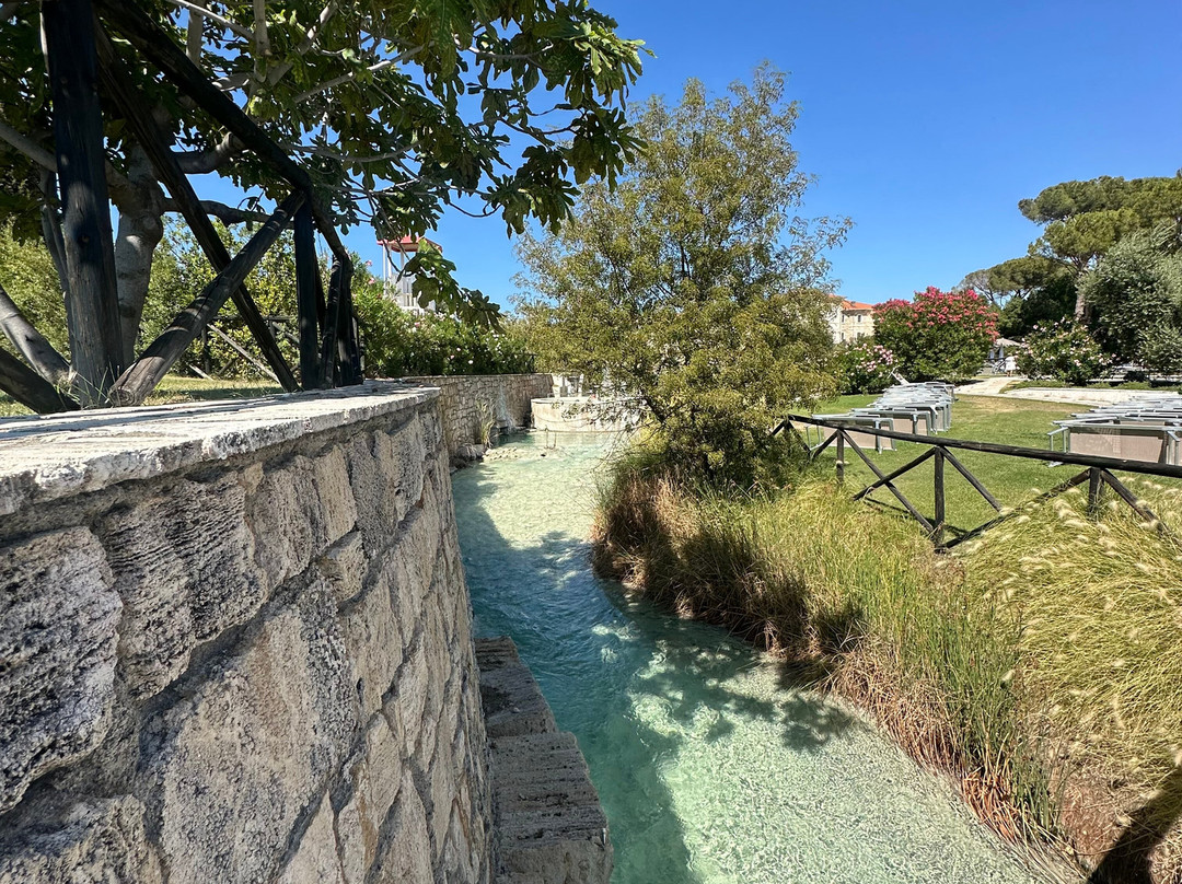 Terme di Saturnia-Saturnia必去景点