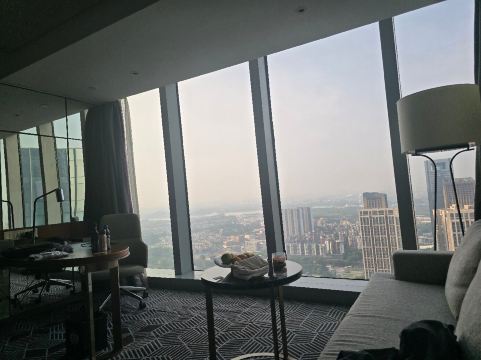 广州保利洲际酒店(广州塔琶洲会展中心店)-旅行者
