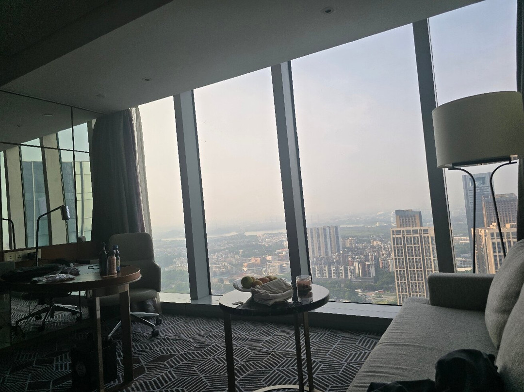 广州保利洲际酒店(广州塔琶洲会展中心店)主图