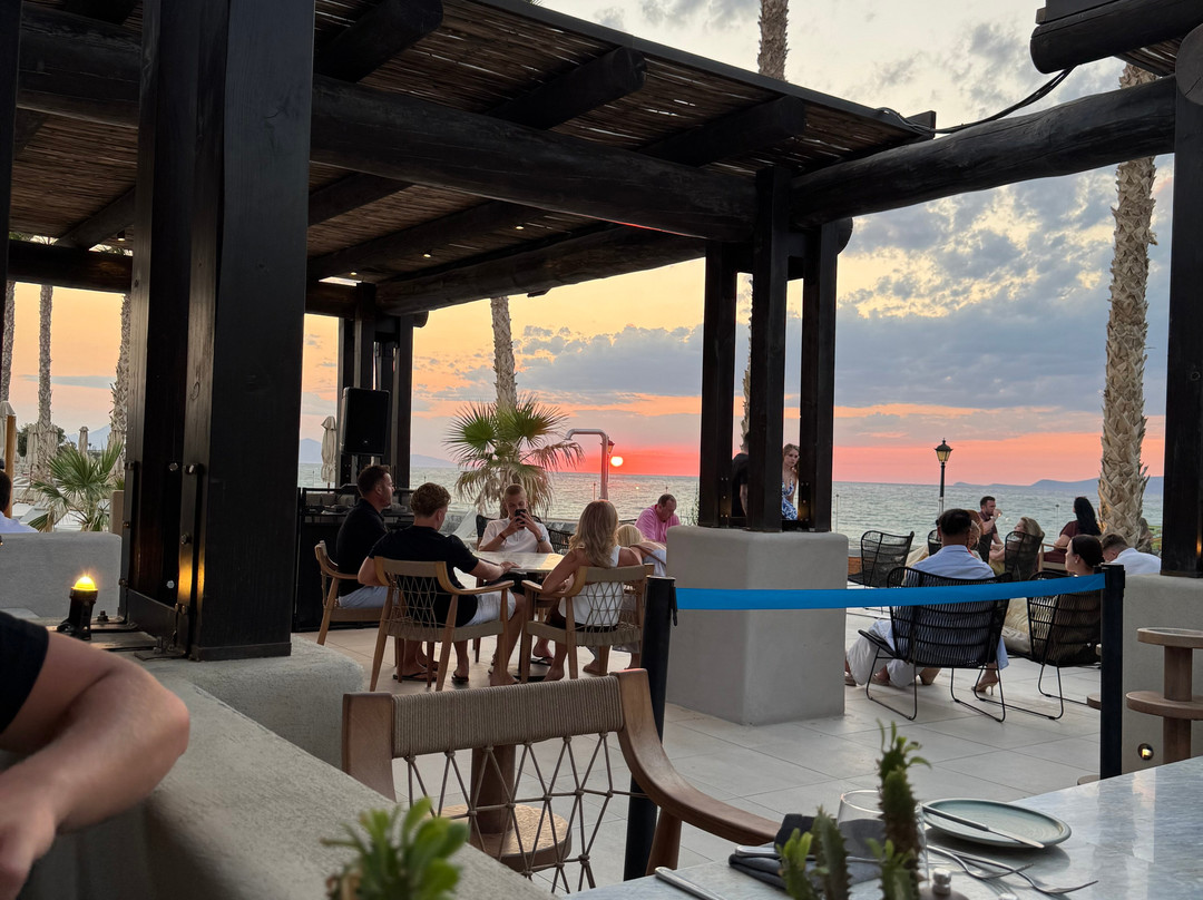 欧罗巴海滩酒店主图