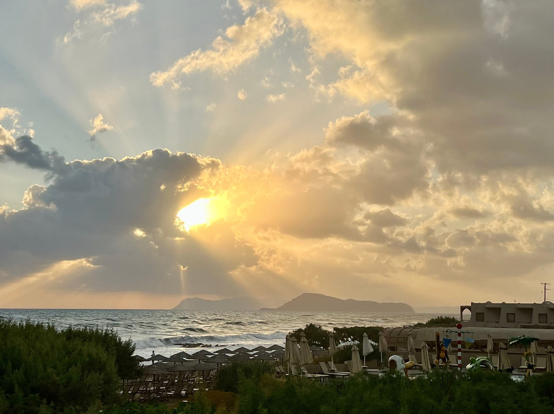 Atlantica Ocean Beach Resort主图
