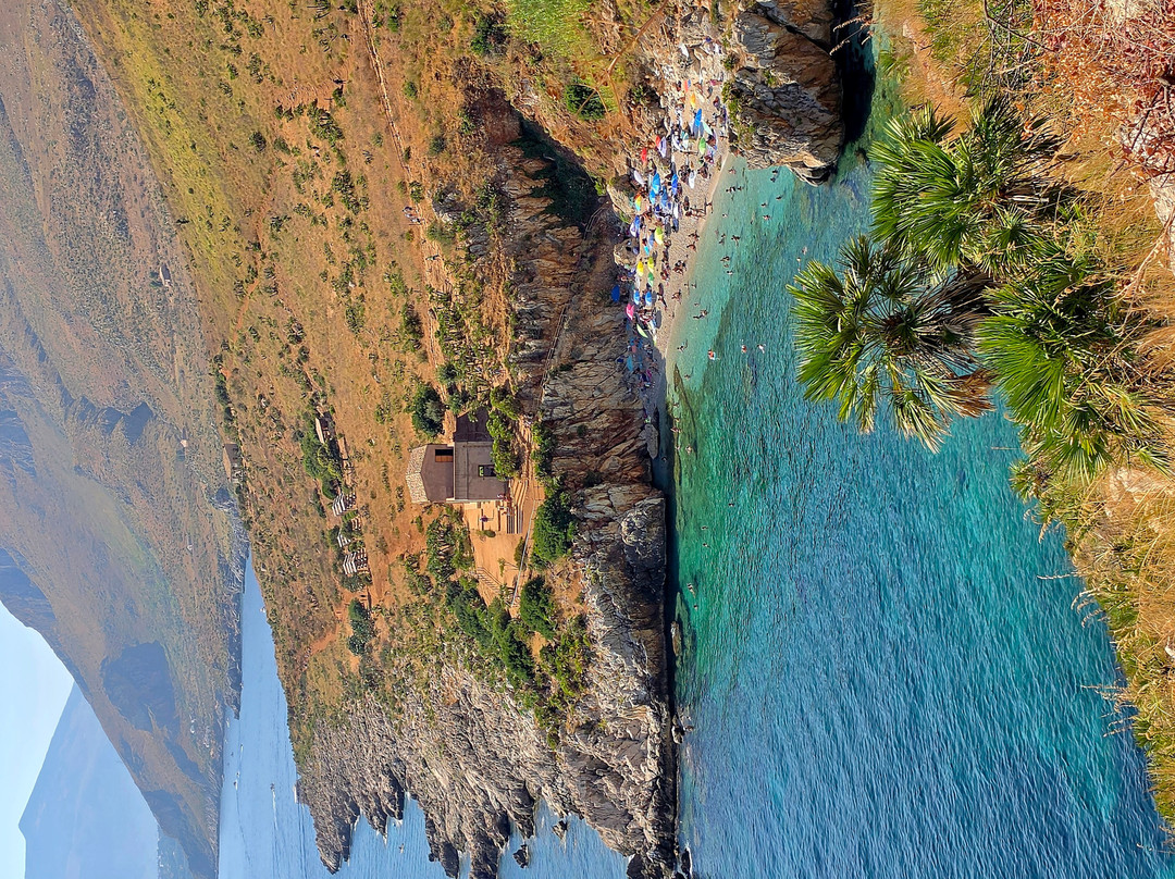 Cala Tonnarella dell'Uzzo-圣维托角必去景点